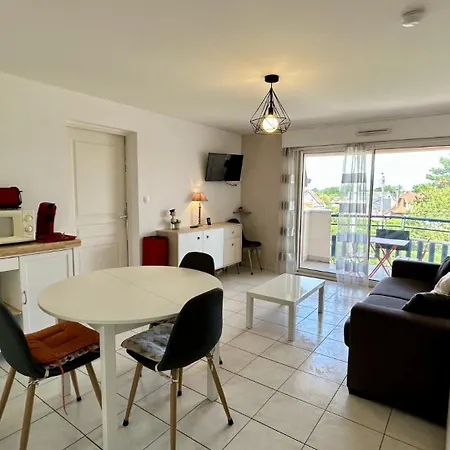 דירה Les Aigrettes